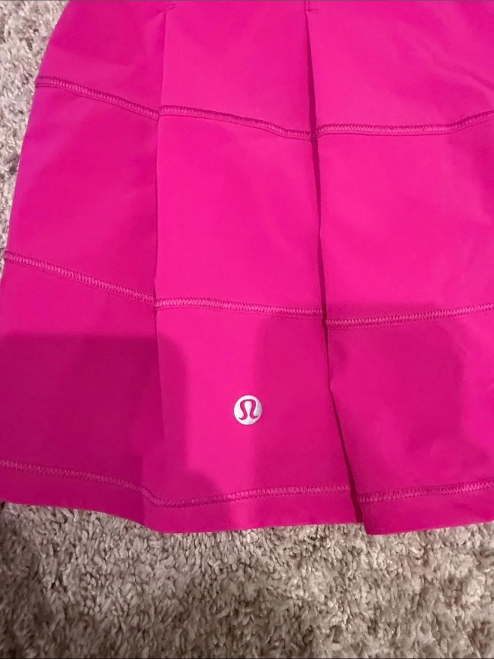 Lululemon Pace Rival mid rise skirt size 4 Tall. Pink color. Excellent condition